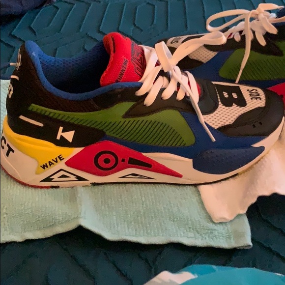 Shoes - Picture 2 of 3